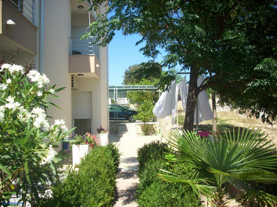 Apartments Kala