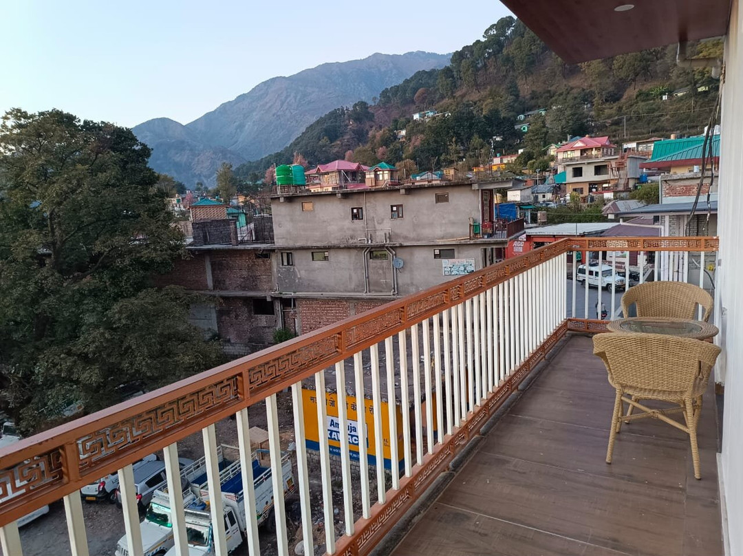 Hotel The Crown主图