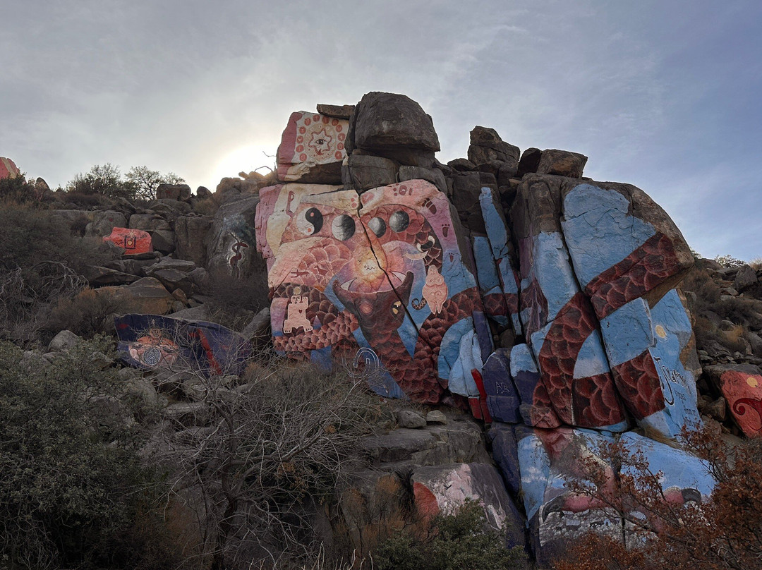 Roy Purcell's murals-Chloride必去景点