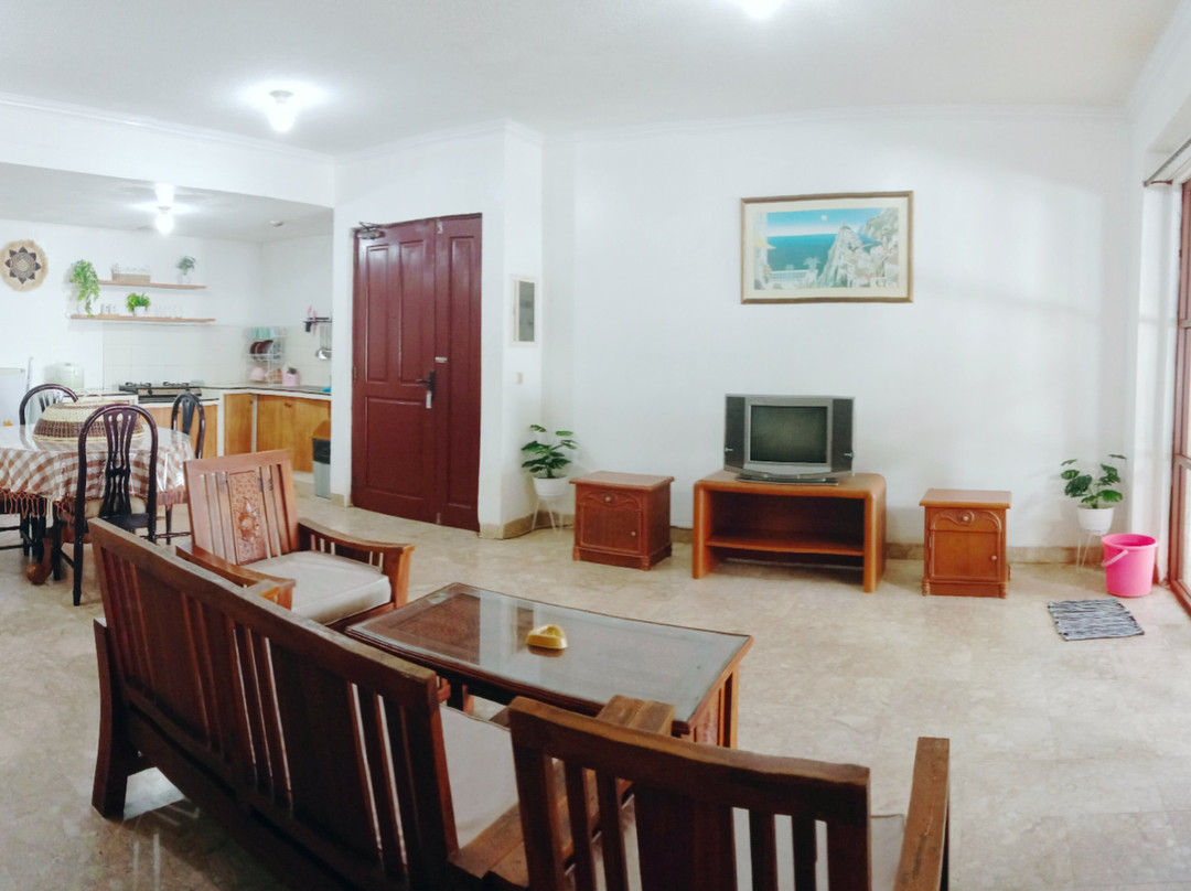 Kondominium Hotel Lippo Carita Utara by Ana Zayna主图