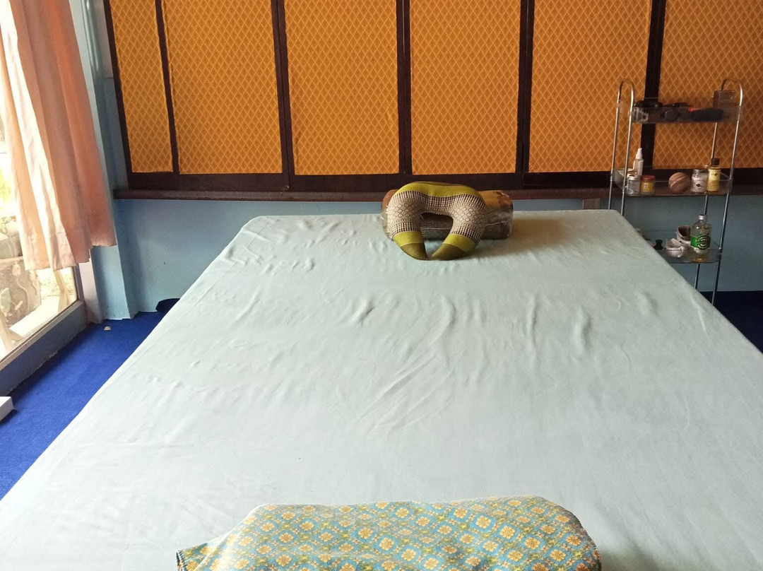 Narakorn Thai & Hammer Massage-班武里必去景点