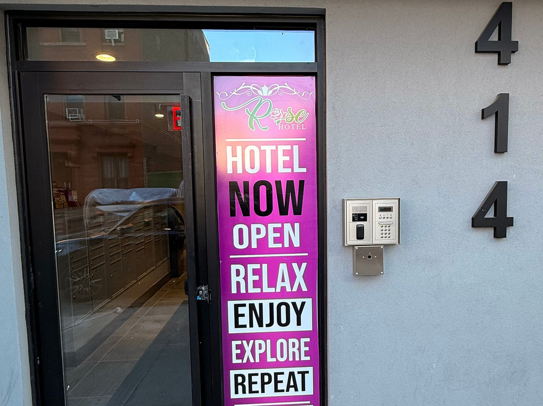 Rose Hotel