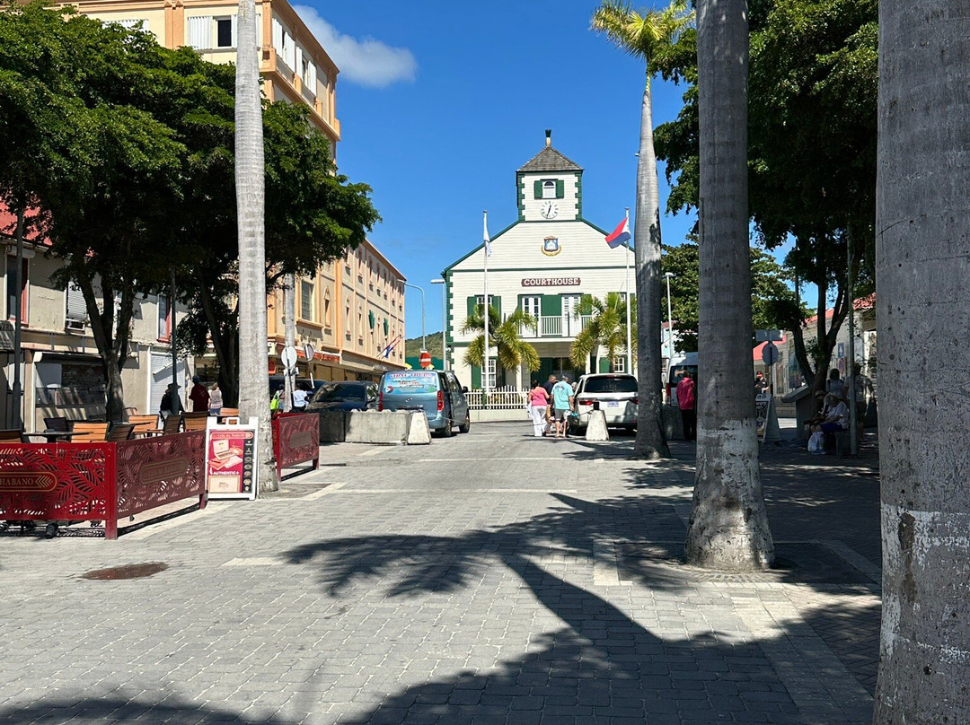 Wathey Square-菲利普斯堡必去景点