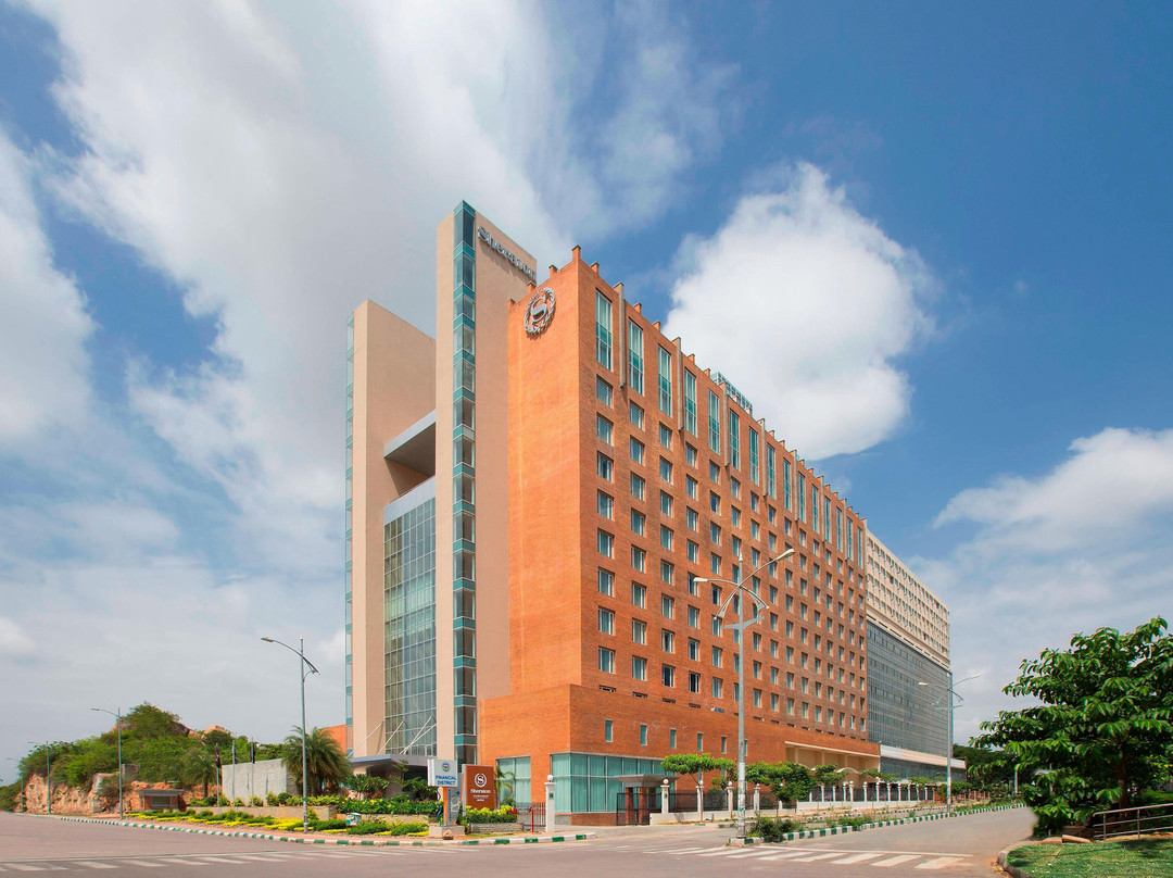 Sheraton Hyderabad Hotel主图