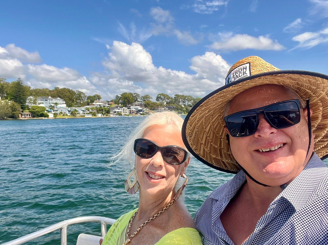 Lake Macquarie Cruises景点图片