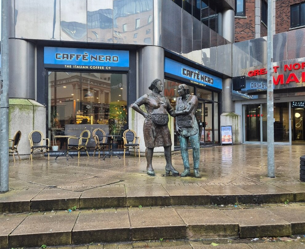 Monument to the Unknown Woman Worker-贝尔法斯特必去景点
