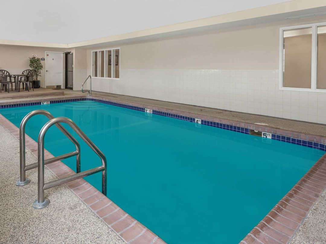 Days Inn by Wyndham Near Kansas Speedway