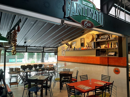 Mercadoteca-库里提巴必去景点