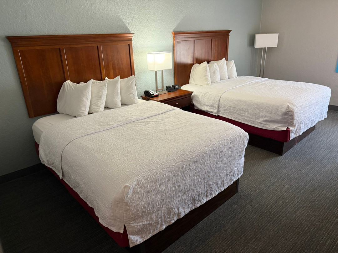 Hampton Inn Gainesville主图