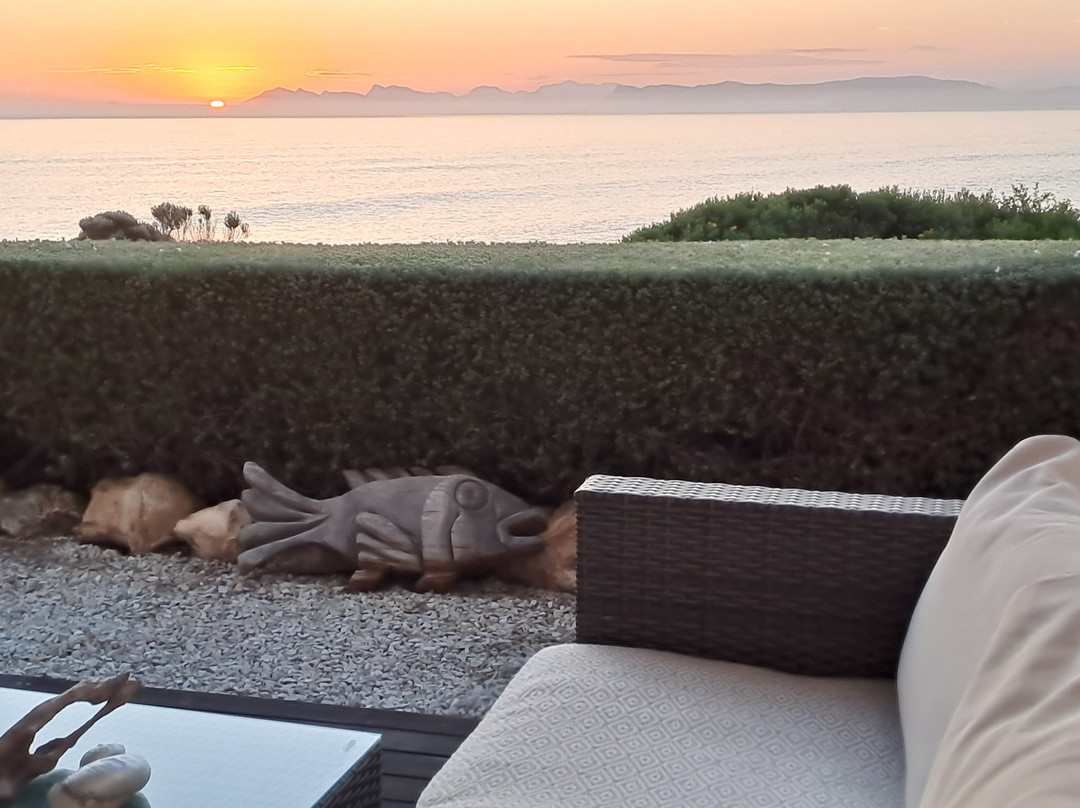 Kleinzee Oceanfront Guesthouse主图