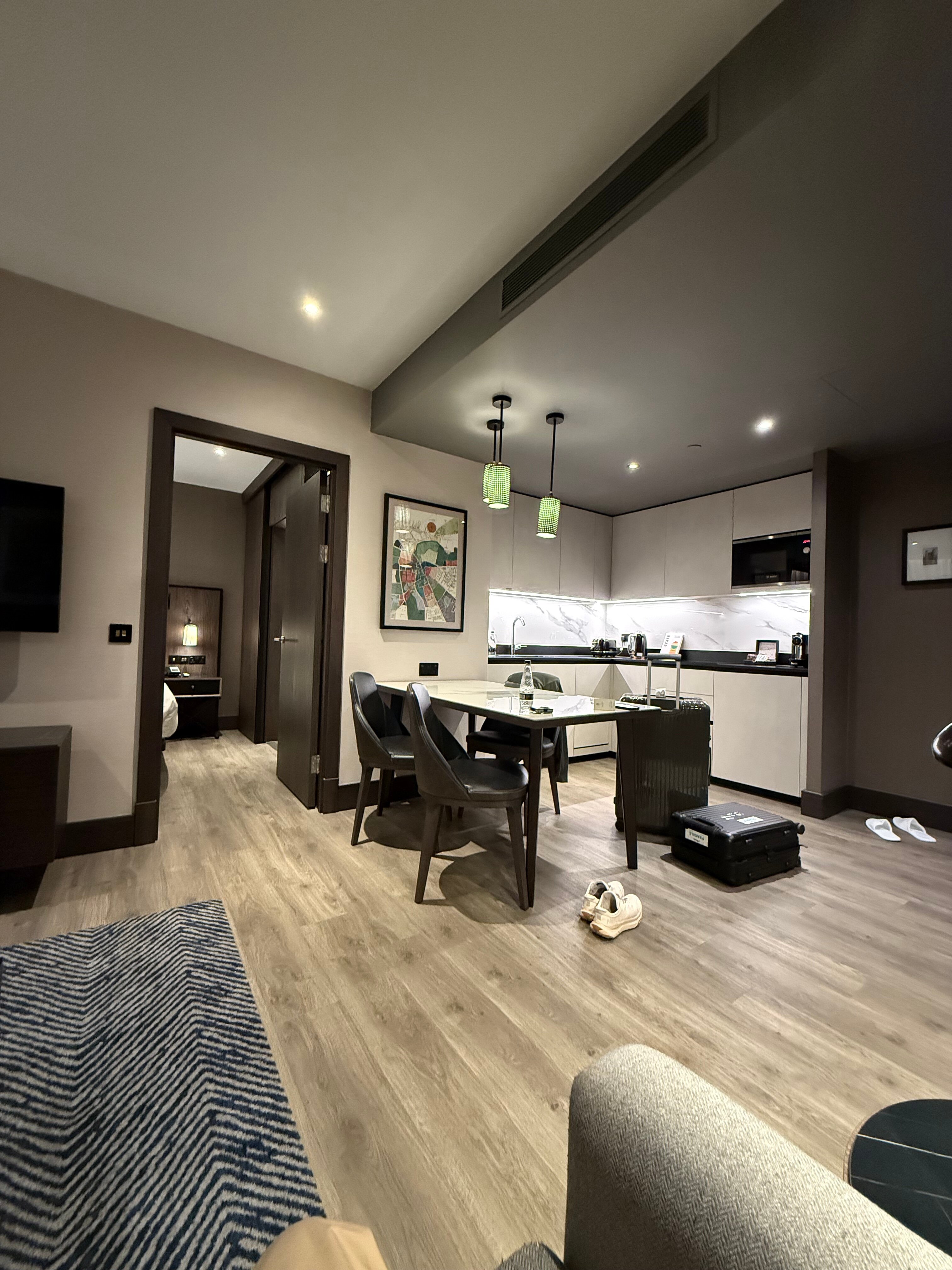 The Fellows House Cambridge, Curio Collection by Hilton-客卧