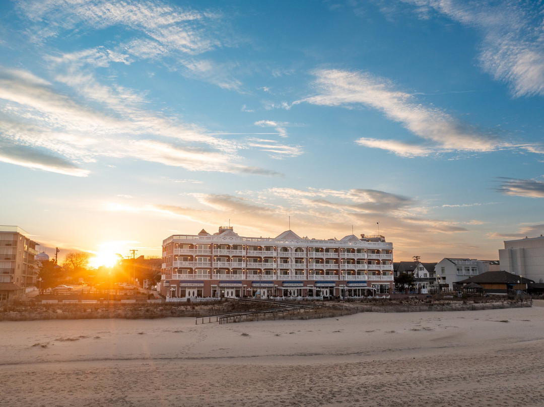 Boardwalk Plaza Hotel主图