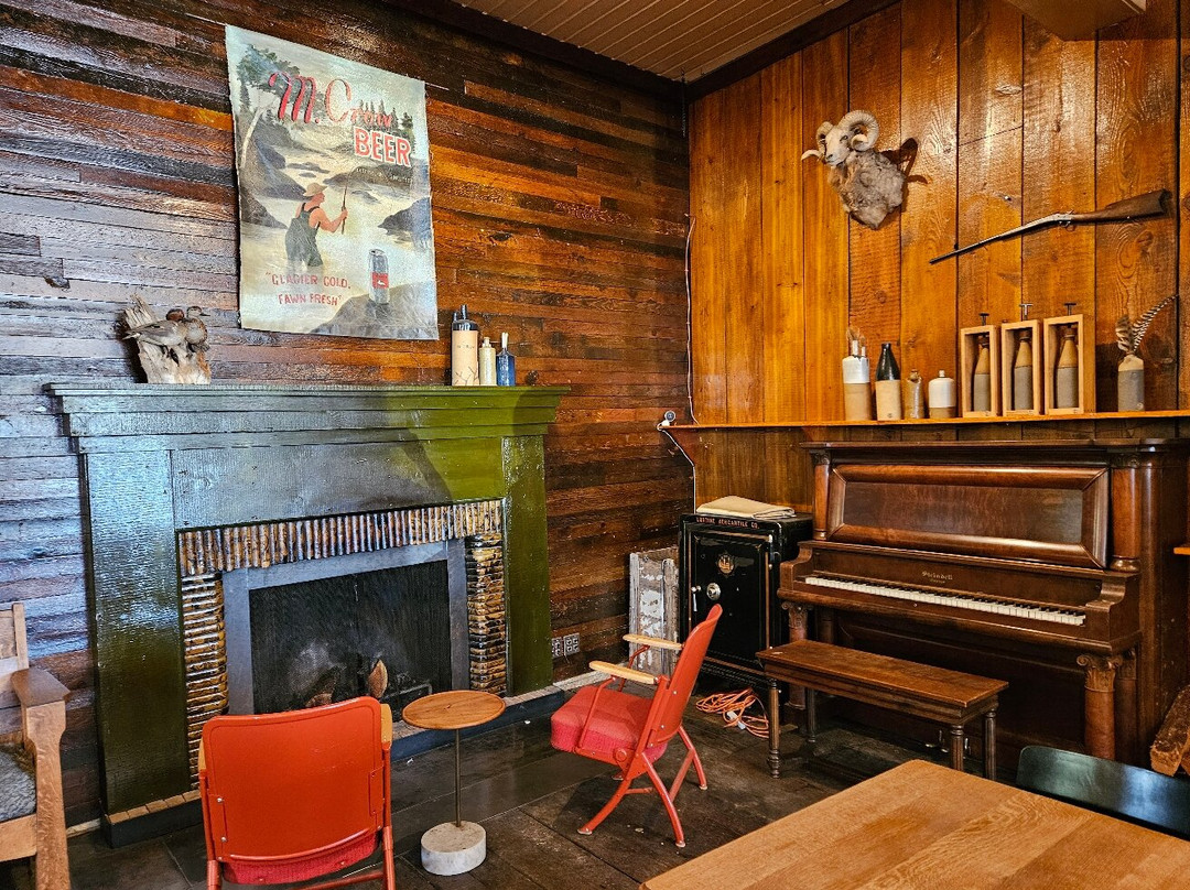 M Crow & Company General Store