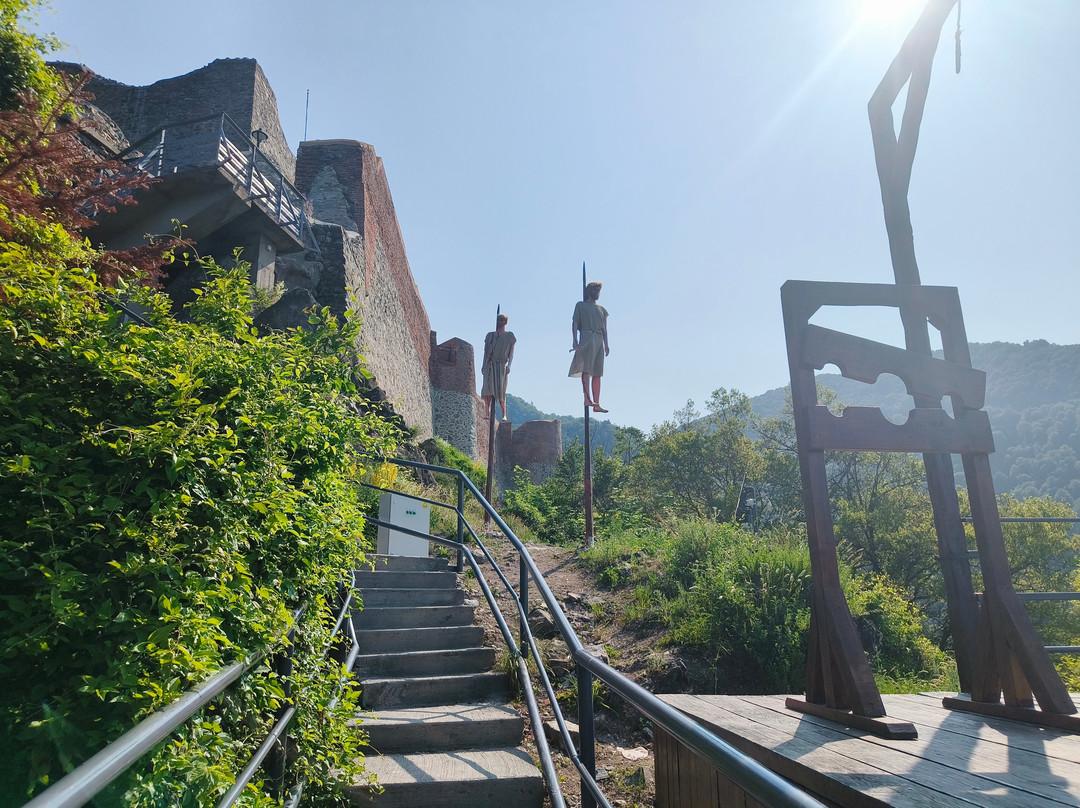 Poienari Castle-Arefu必去景点