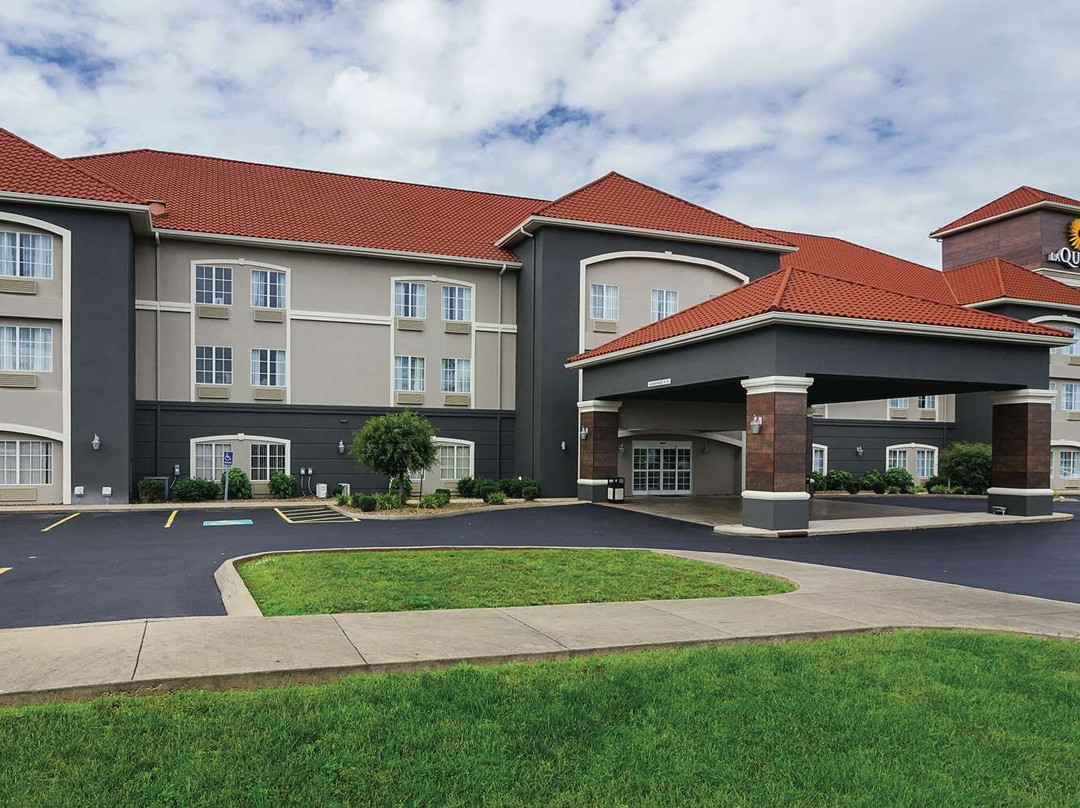 鲍灵格林酒店住宿-La Quinta Inn & Suites by Wyndham Bowling Green