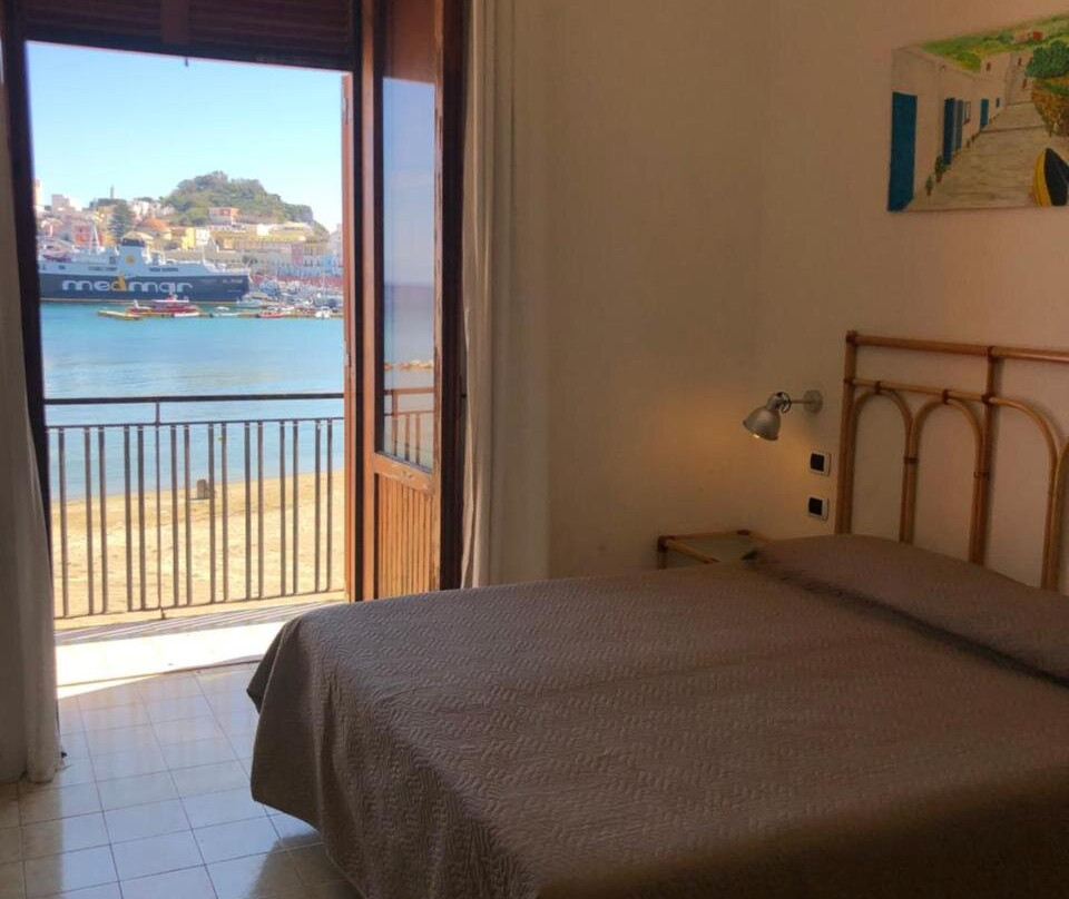 VisitPonza - Le Stanze Sulla Spiaggia