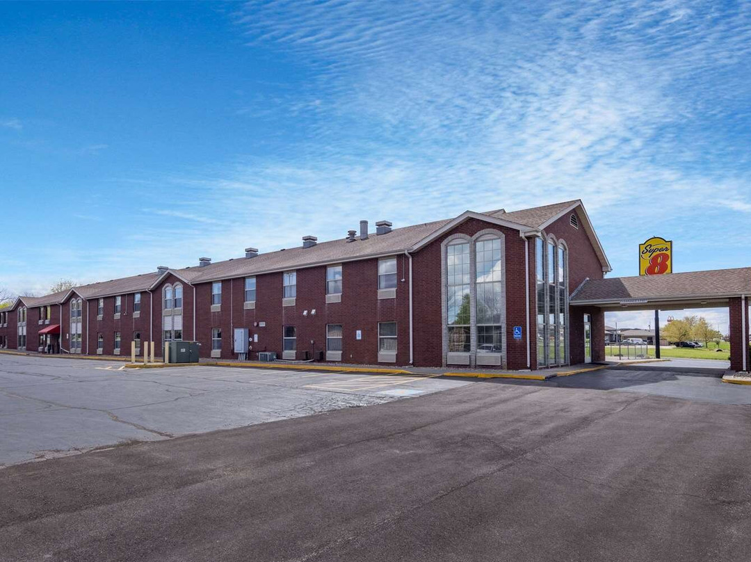 Ozark酒店住宿-Super 8 by Wyndham Nixa/Springfield Area