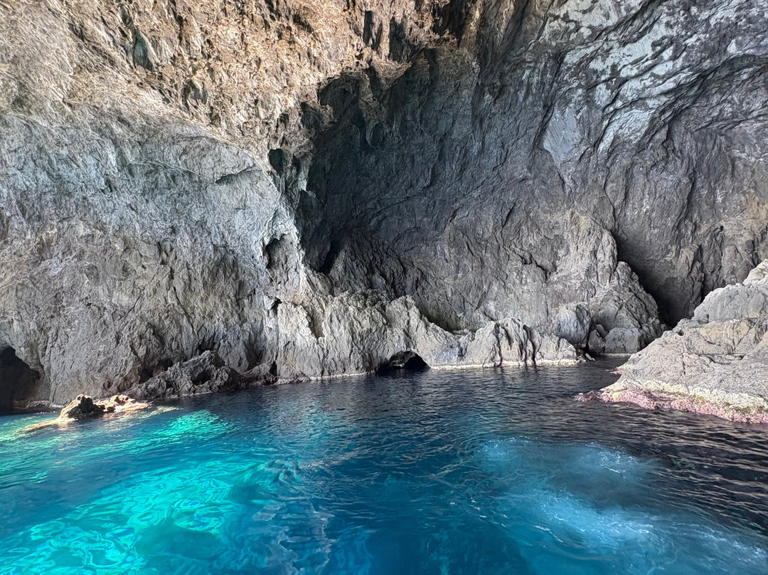 Glass Bottom Boat Chytra-Kythira必去景点