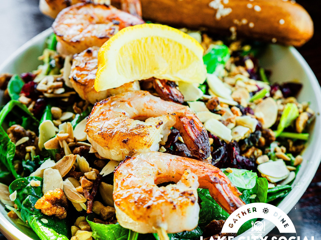 The Cove of Lake Geneva主图