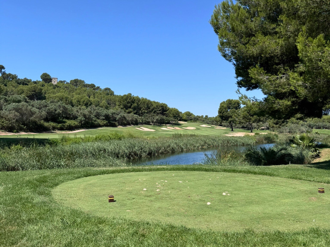 Infinitum Golf Hills-萨洛必去景点