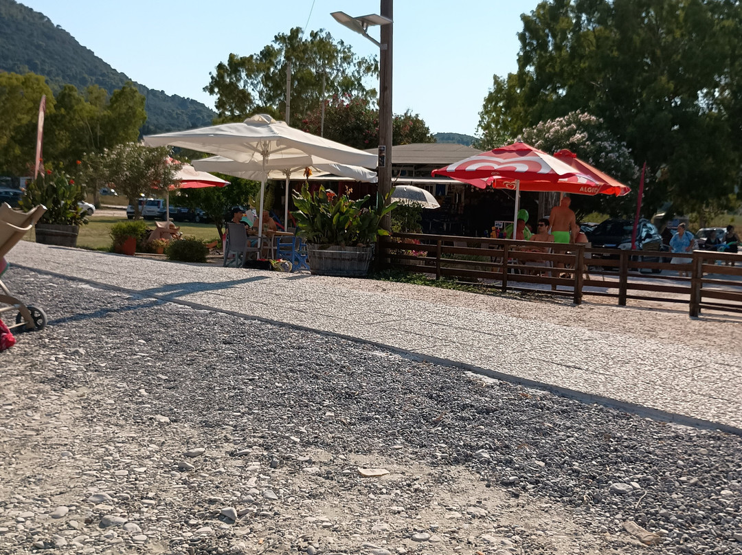 Keri Beach-利姆尼科利必去景点