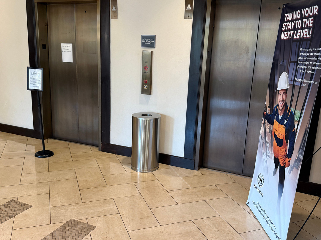 Sheraton Suites Chicago Elk Grove主图