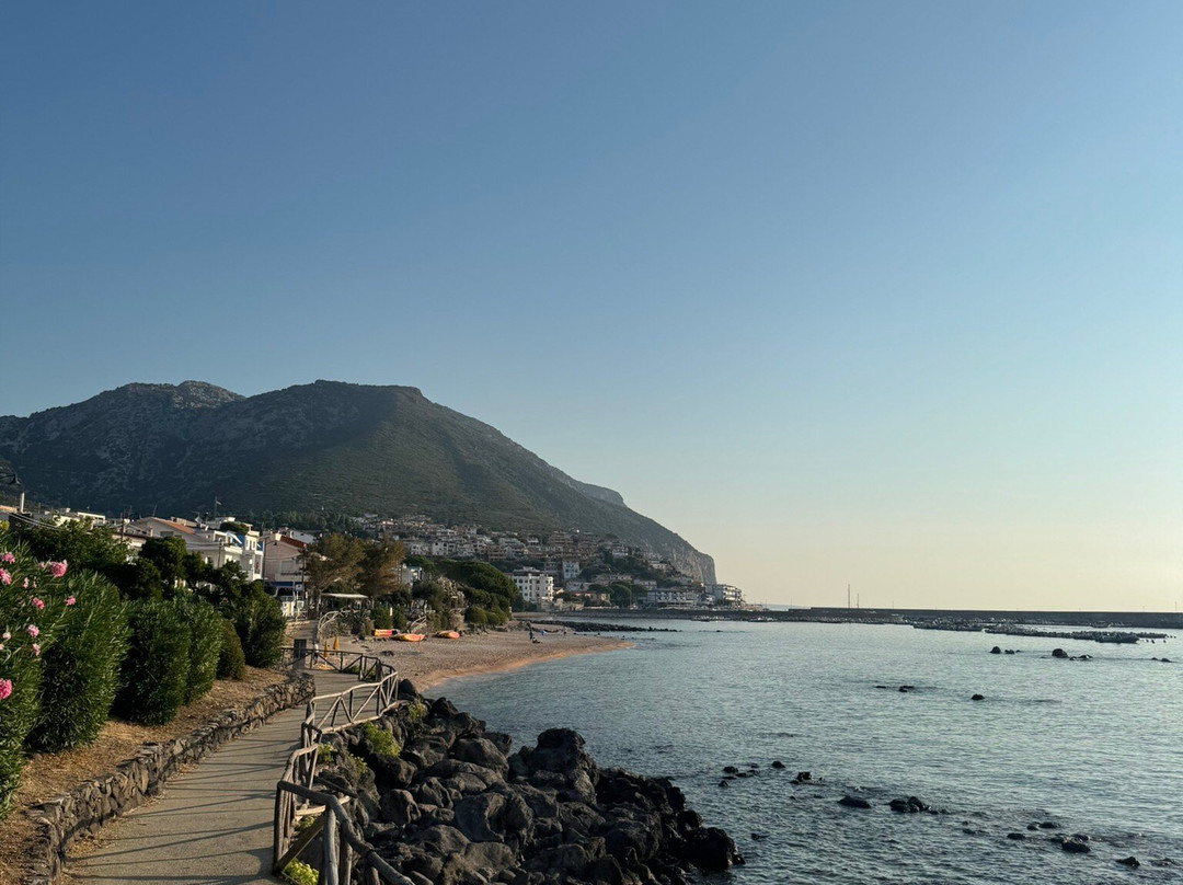 Spiaggia di Palmasera-Cala Gonone必去景点