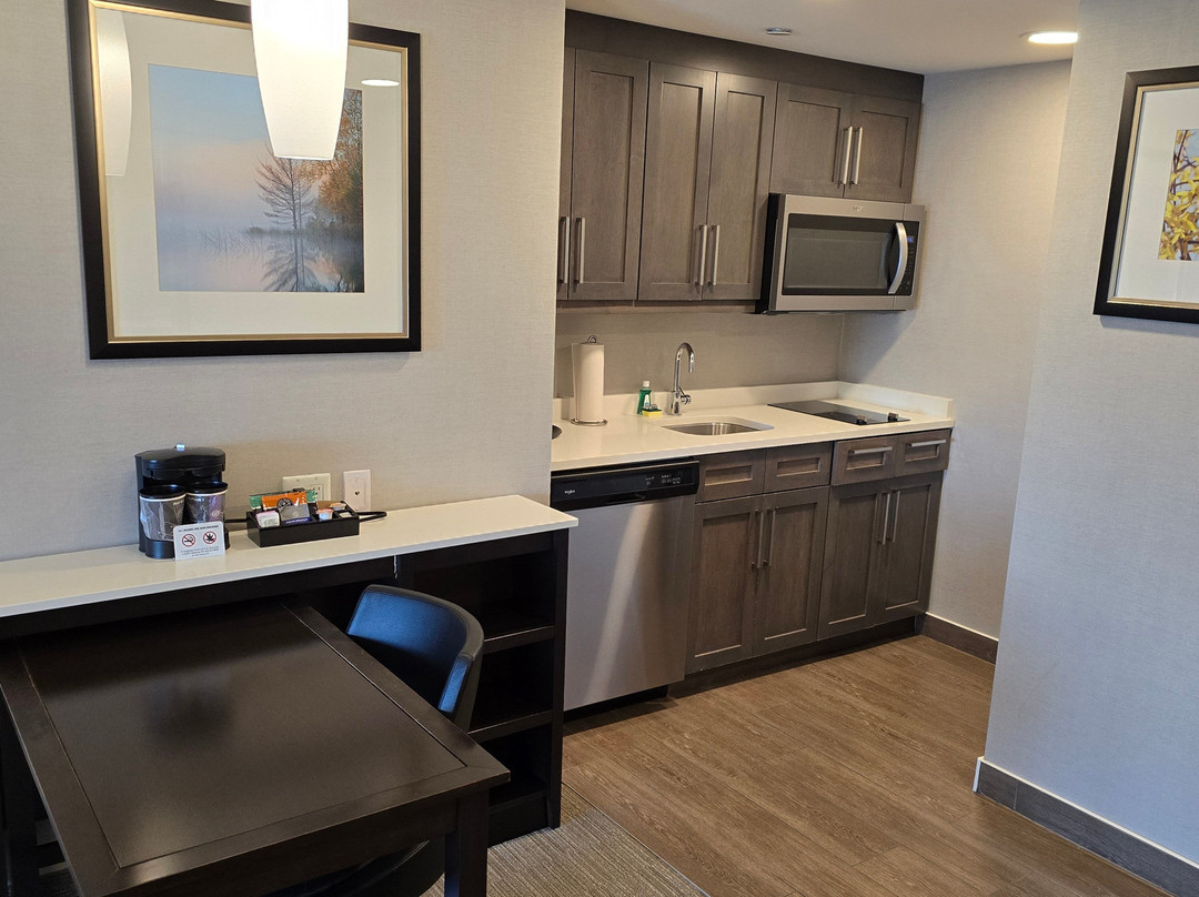 Homewood Suites by Hilton Ottawa Airport主图