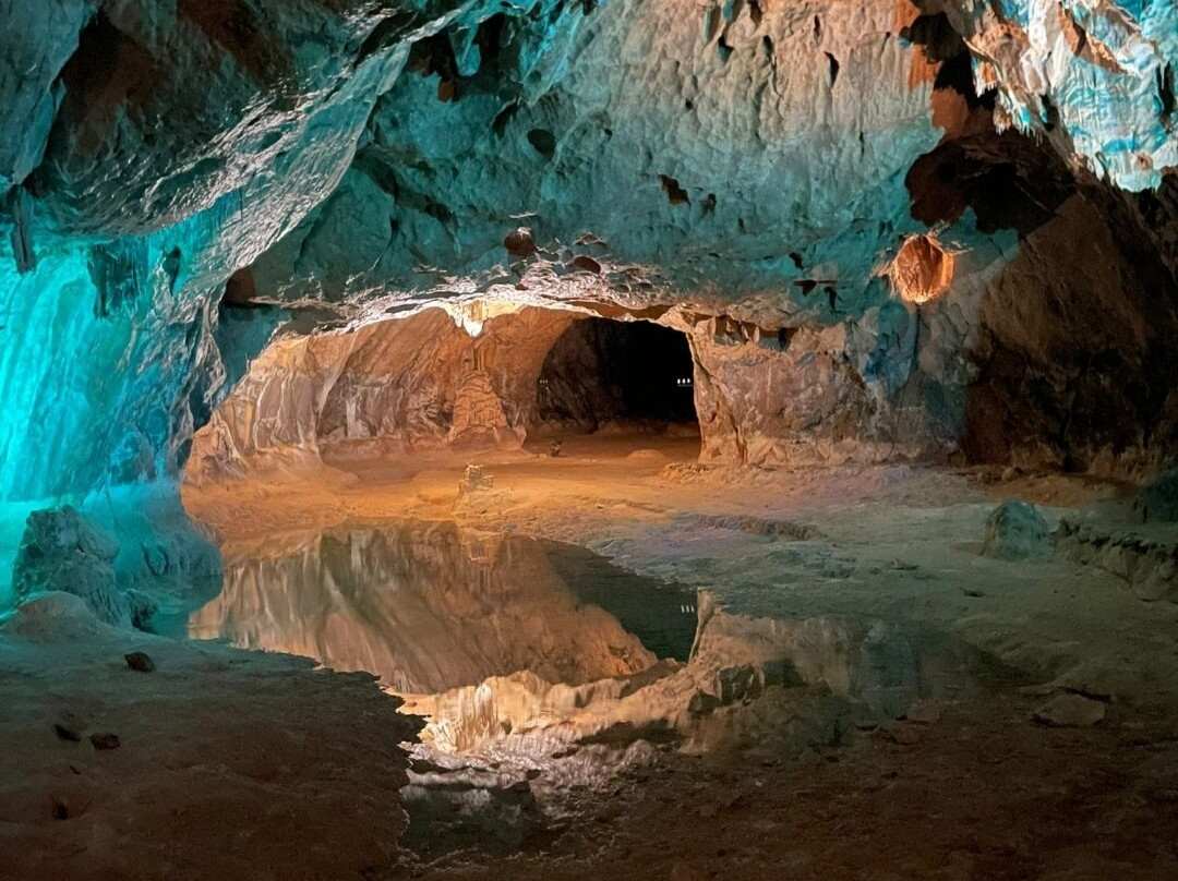 Grotte de Lombrives-Ussat必去景点