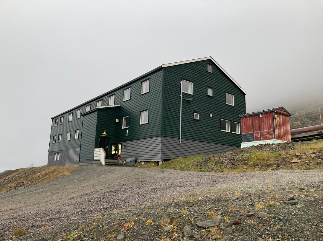 煤矿工小屋旅舍主图