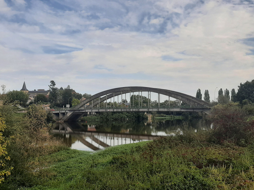Pont du 152ème R.I.-Decize必去景点