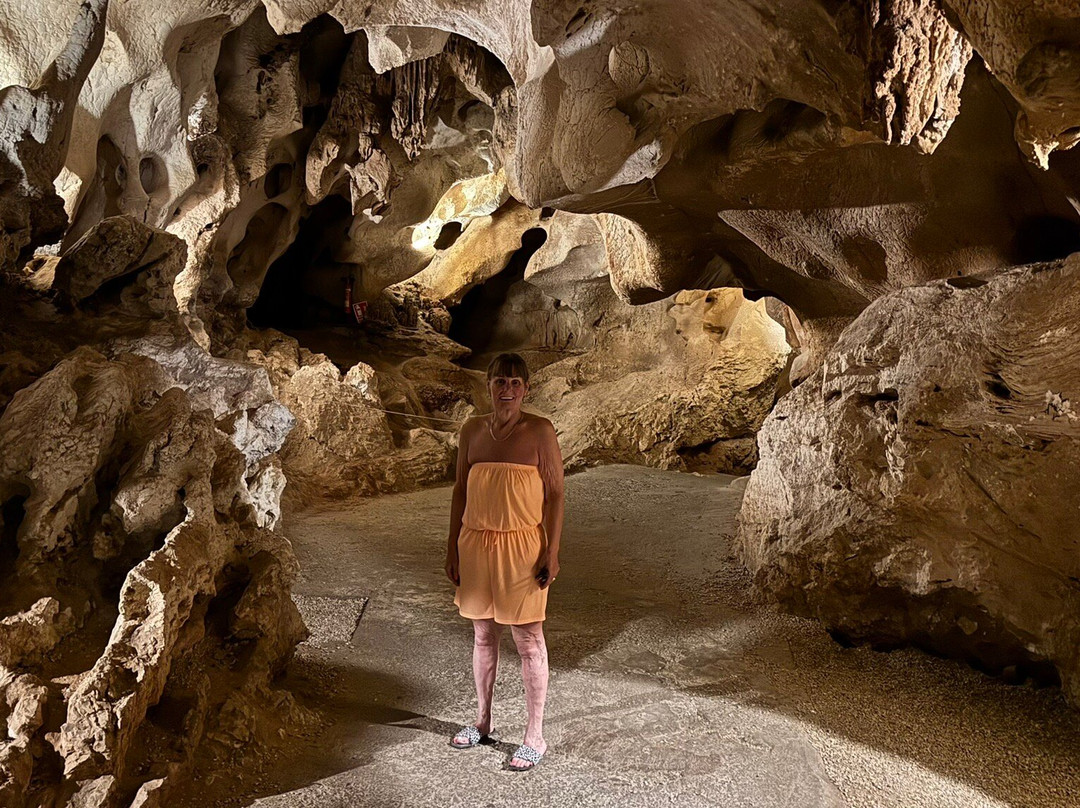 Cueva del Tesoro-Rincon de la Victoria必去景点