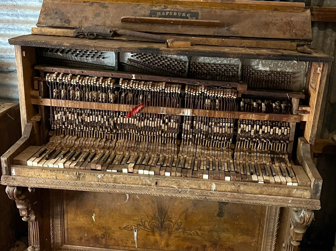 Piccoli’s Spanner Sculptures-Boort必去景点