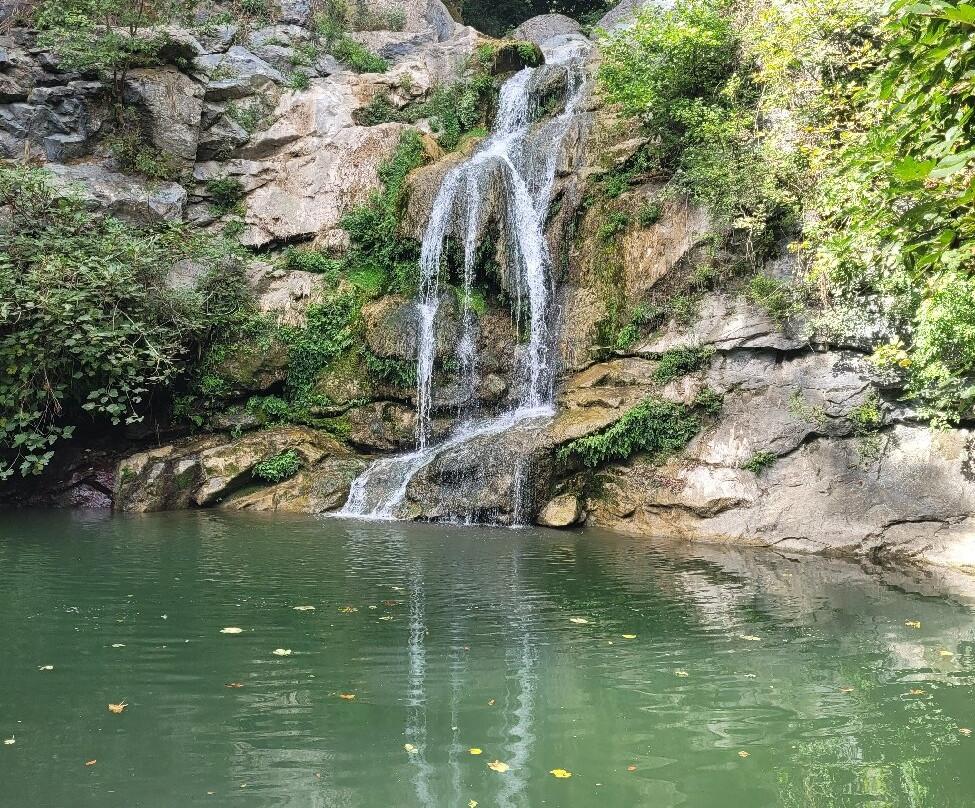 Cascade Du Buccatoghju-Santa-Maria-Poggio必去景点