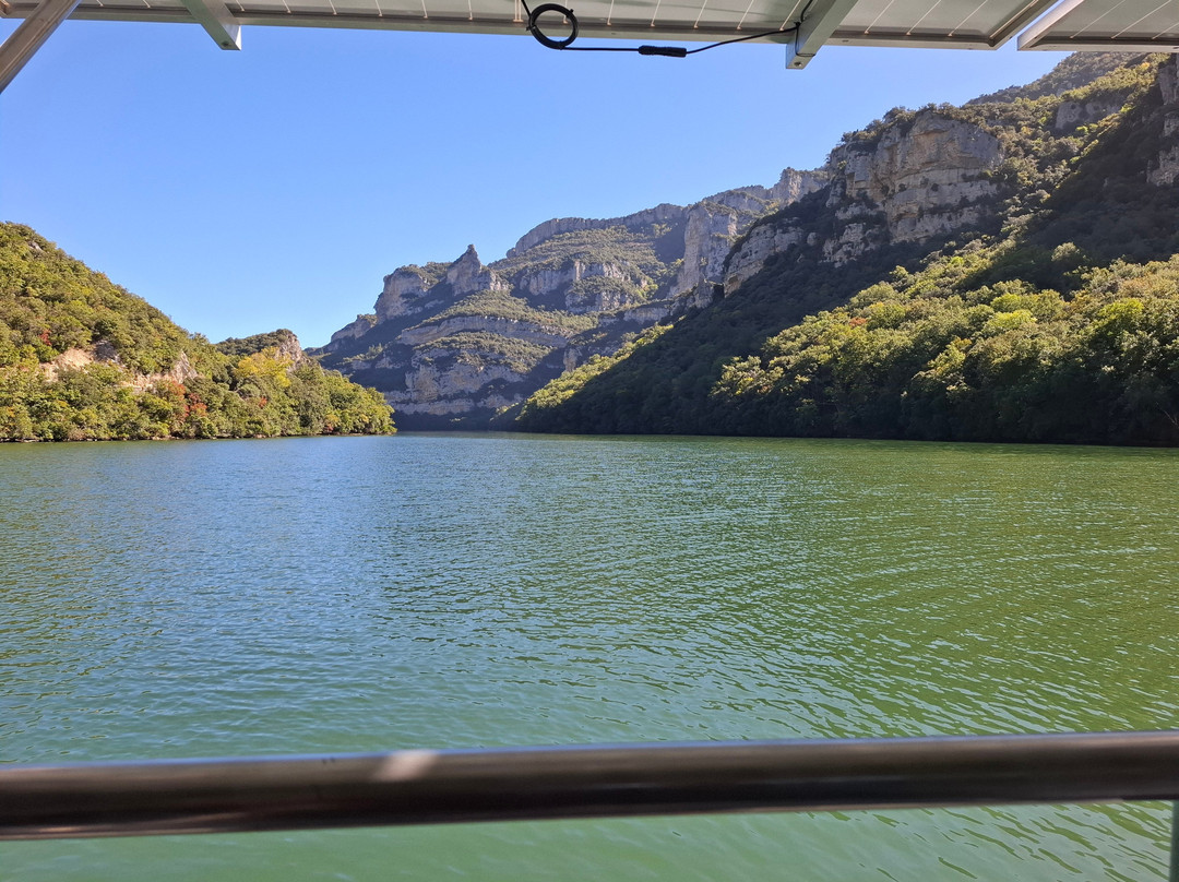 Embalse de Sobron y desfiladero-Sobron必去景点