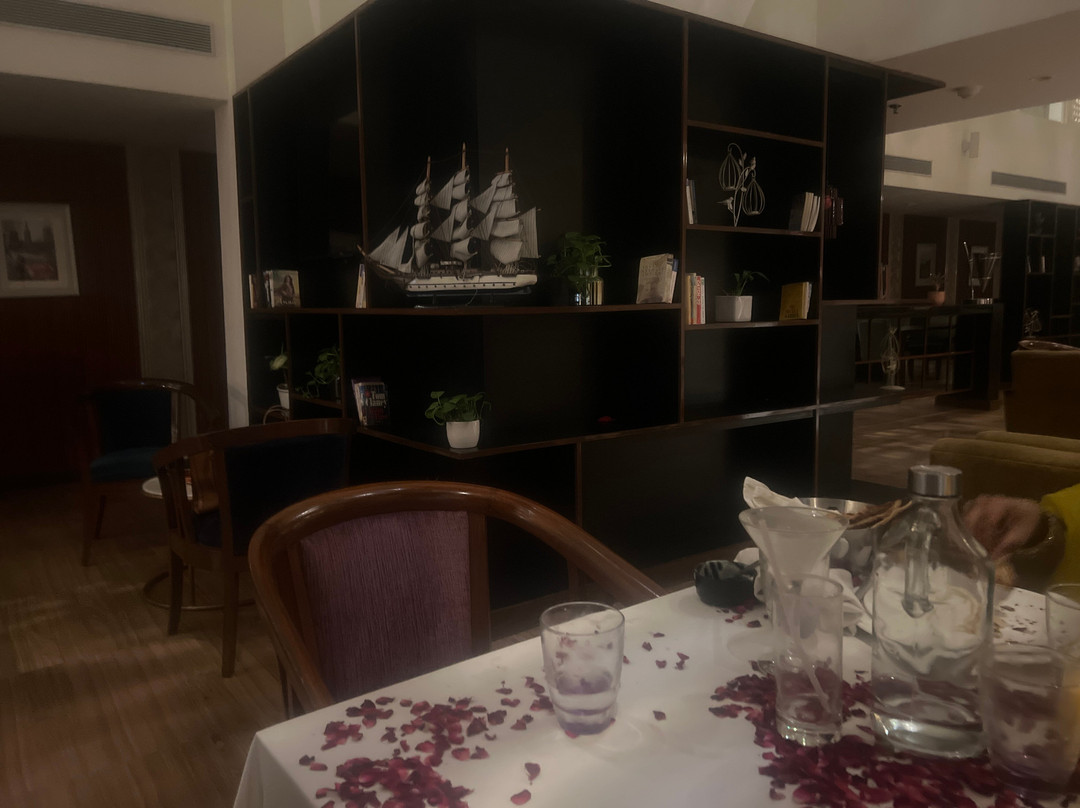 Deventure Sarovar Portico Kapashera主图