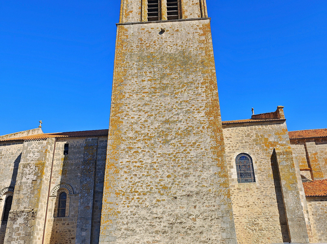Eglise Sainte-Croix-Parthenay必去景点