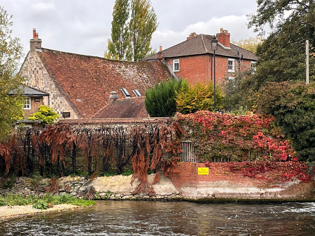 The Old Mill Hotel主图