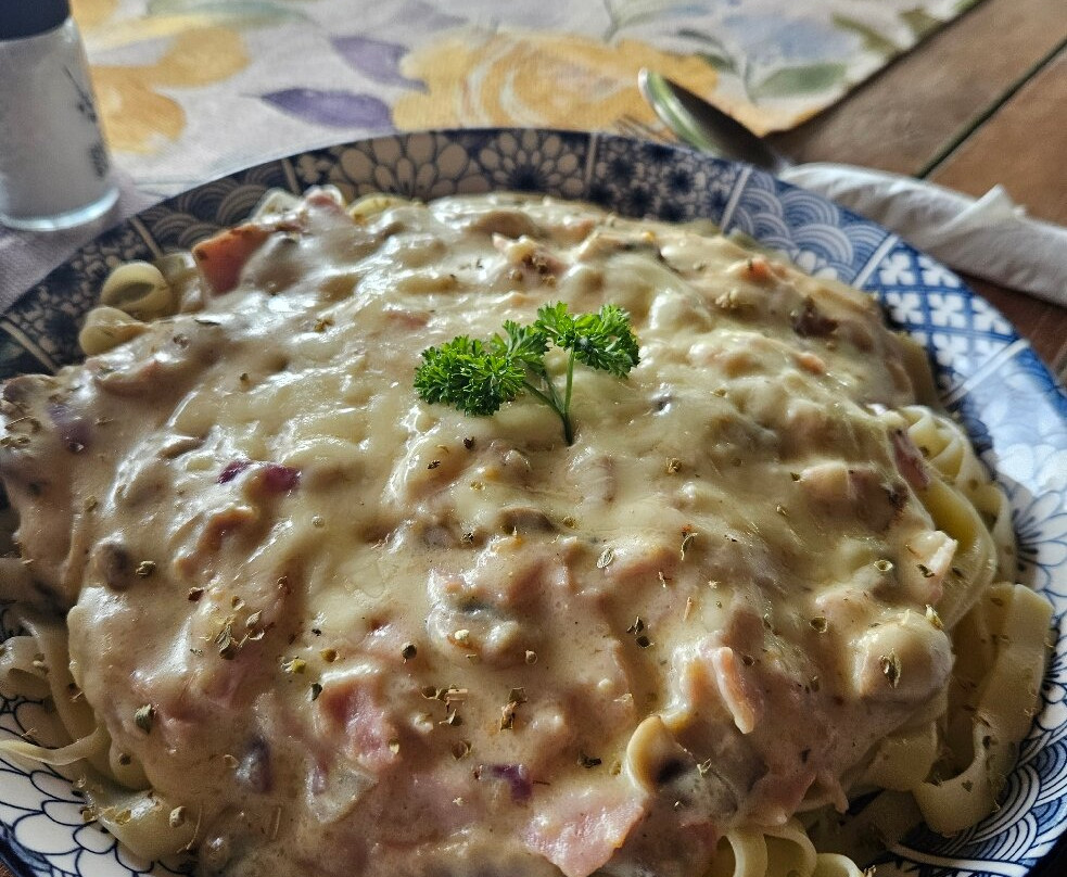 Chandelier Game Lodge & Ostrich Show Farm-奥兹洪必去景点