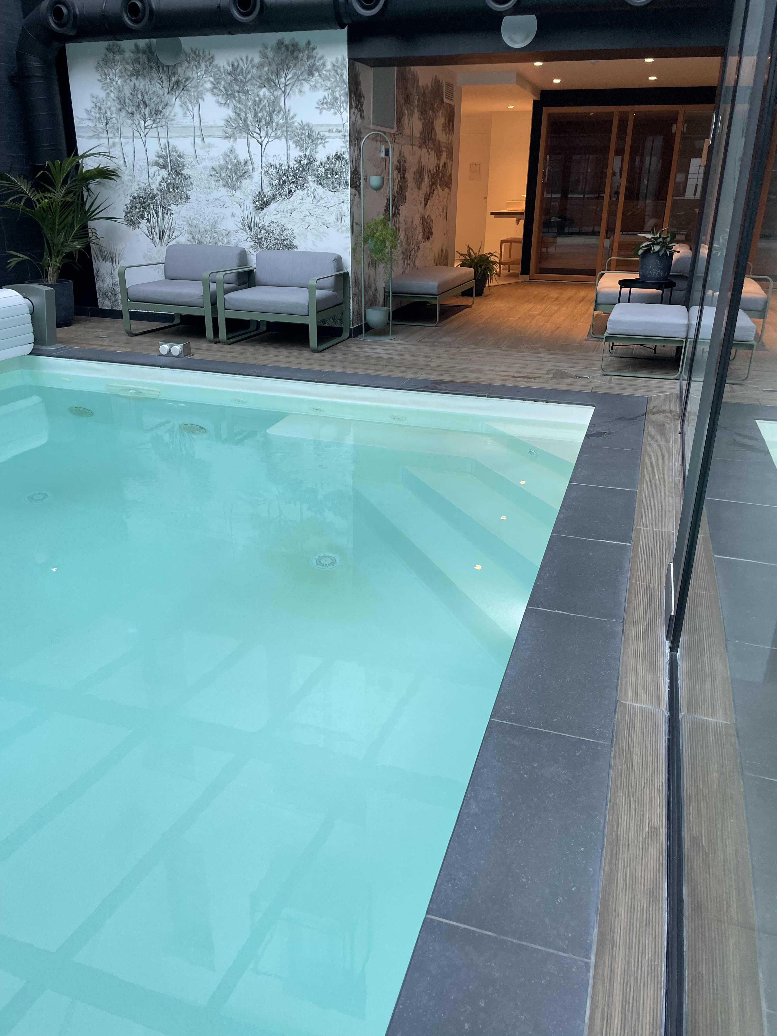 科尔努阿伊酒店-官方