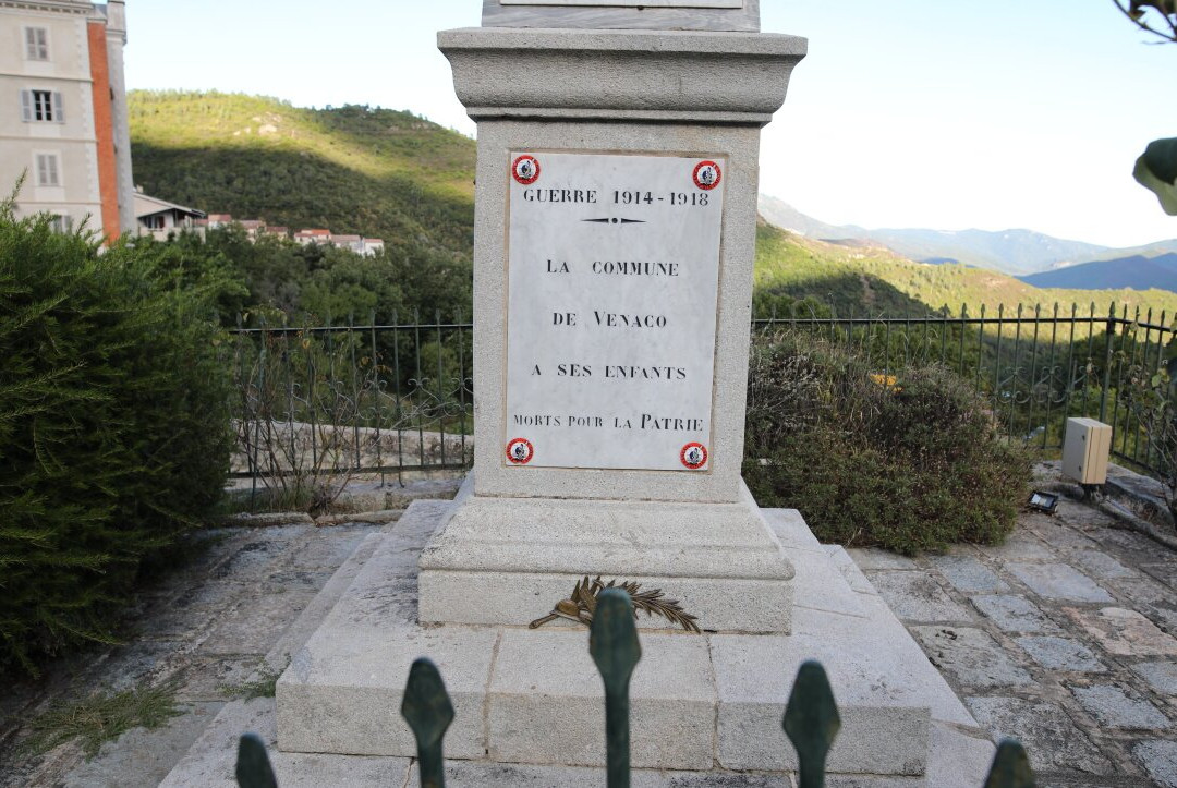 Monument aux Morts-Venaco必去景点