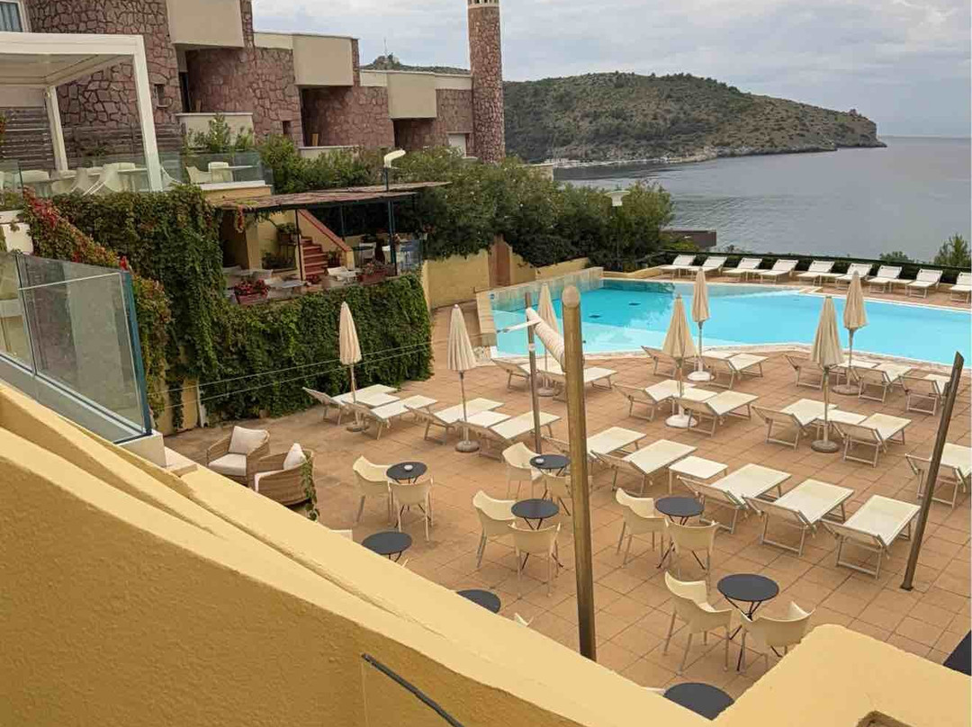 桑皮耶特洛大酒店主图