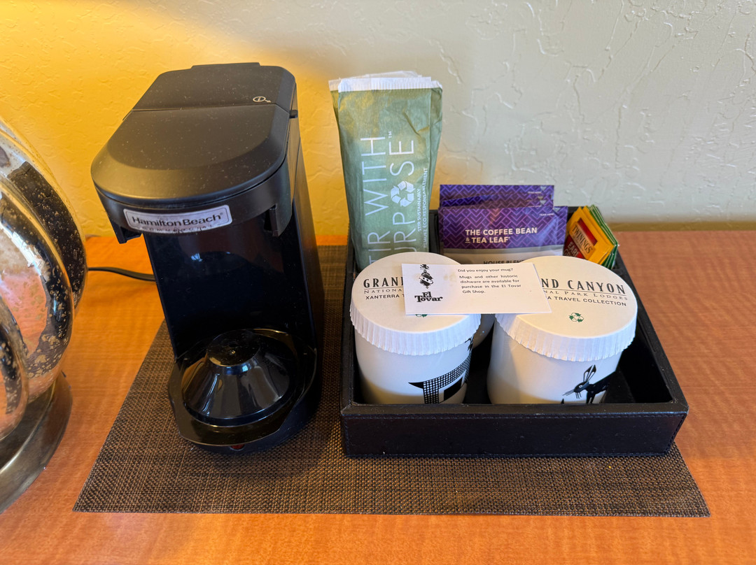 埃尔托瓦尔酒店主图