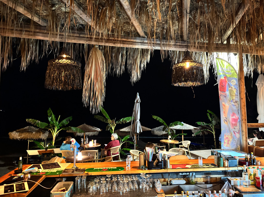 Majuro Seaside Restaurant Bar - Faliraki