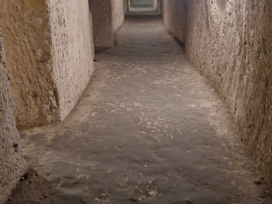 马里哈防空洞-梅雷赫必去景点