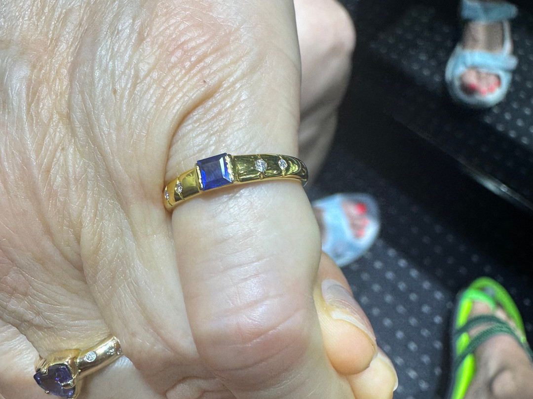 Bluemoon Jewellers-尼甘布必去景点