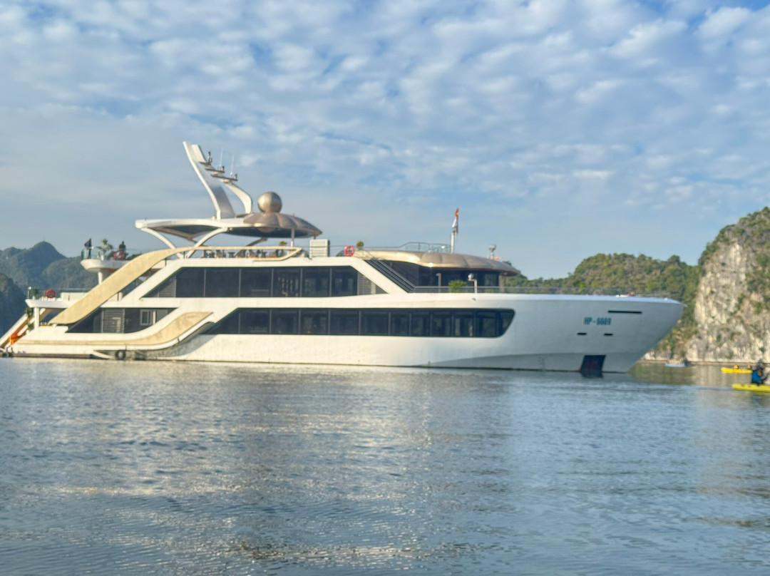 Serenity Cruises-河内必去景点