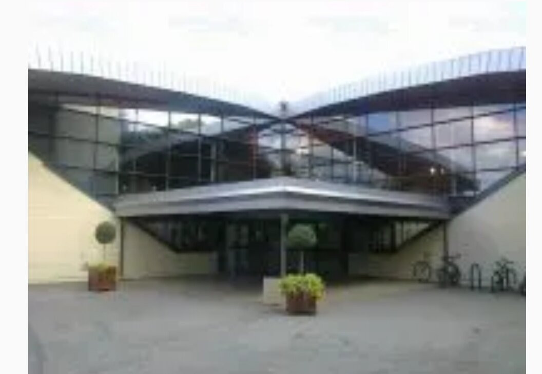 Centre aquatique du lac-Montigny-le-Bretonneux必去景点