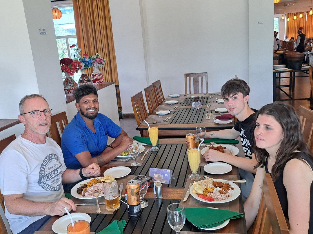 Sri Lanka Car Hire with Driver-卡图纳耶克必去景点