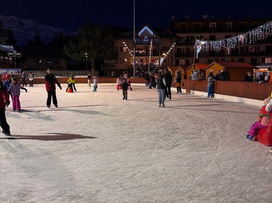 Le Chastellares Hotel主图